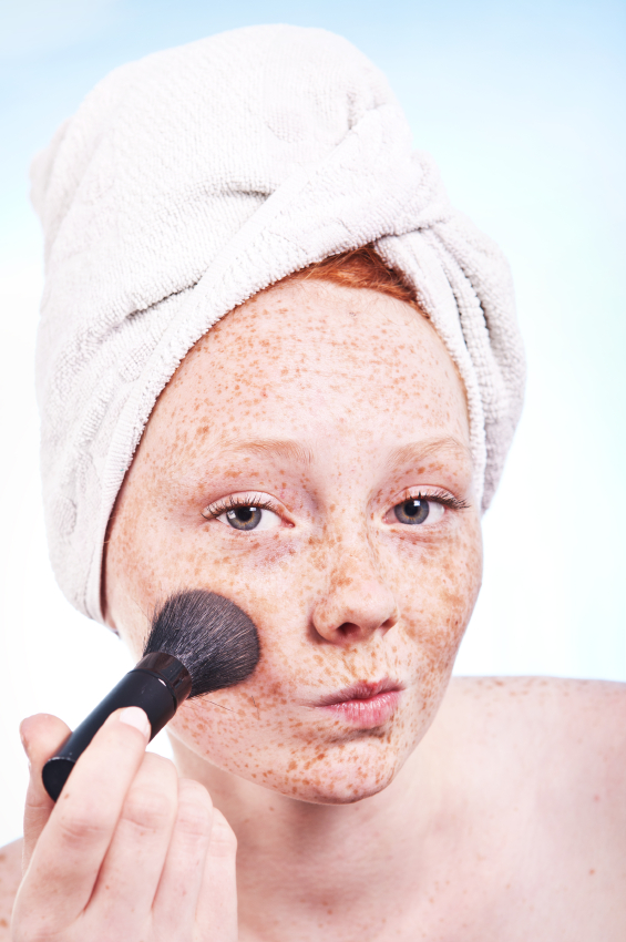How to Effectively Cover Freckles and Sunspots BEAUTY