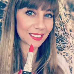 Flushed Cheeks Are In- Extra Rosy Blush Rules For Autumn 2016 BEAUTY