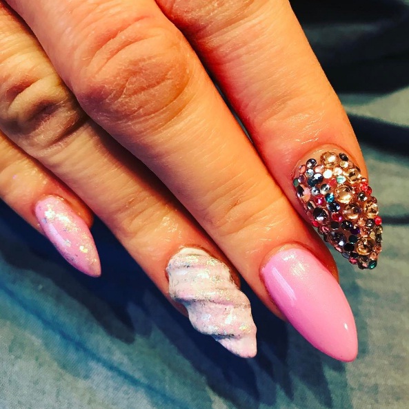 Unicorn Nails Are A Perfectly Unique New Manicure | BEAUTY
