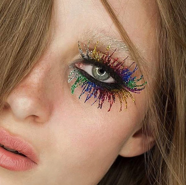 GLITTERLASHESFEATUREDIMA BEAUTY