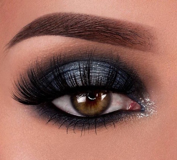 Dramatic Black Eye Makeup Is Back: Here Are 18 Products to Get the Look