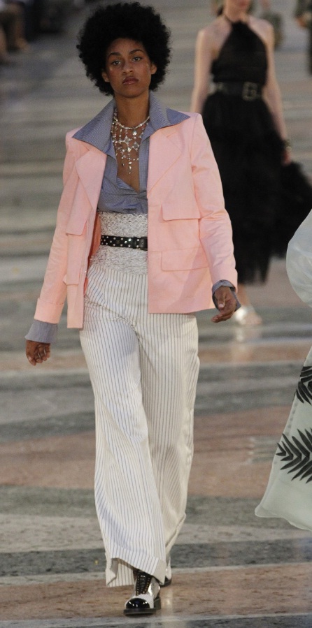 Chanel Holds Its Cruise 2017 Fashion Show In Havana- See The