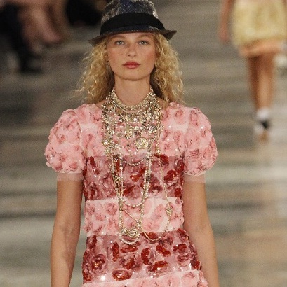 Chanel Holds Its Cruise 2017 Fashion Show In Havana- See The