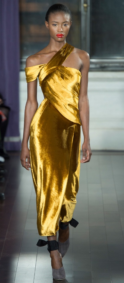The Gold Dress Is A New Fall Party Favourite | FASHION