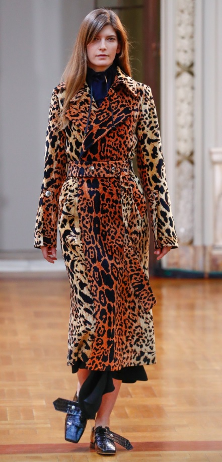 Animal Print Coats Are Back Big Time This Autumn | FASHION